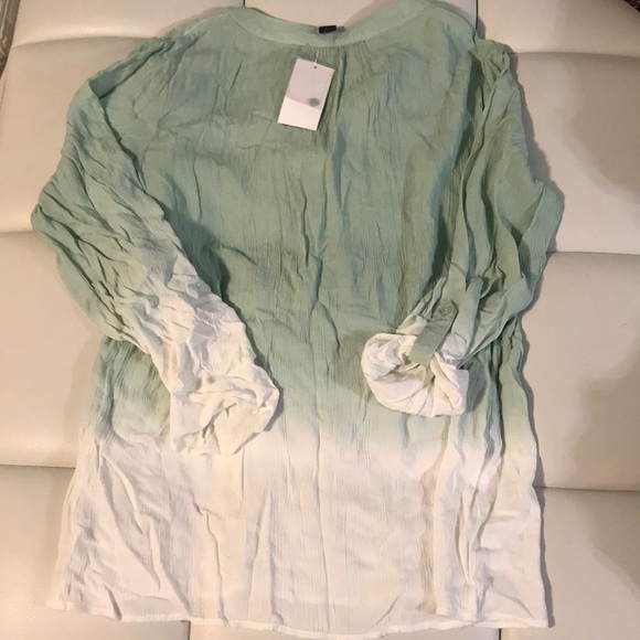 New with tags 💕 soft and light 💚 - Picture 2 of 2